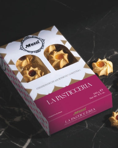 Muzzi - Biscuits with fruit Jam Garniture “Le Bifore” (240g)